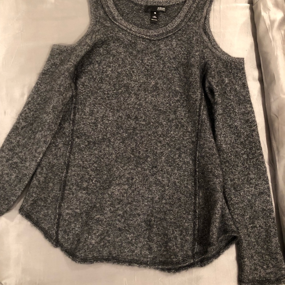 Long sleeve sweater